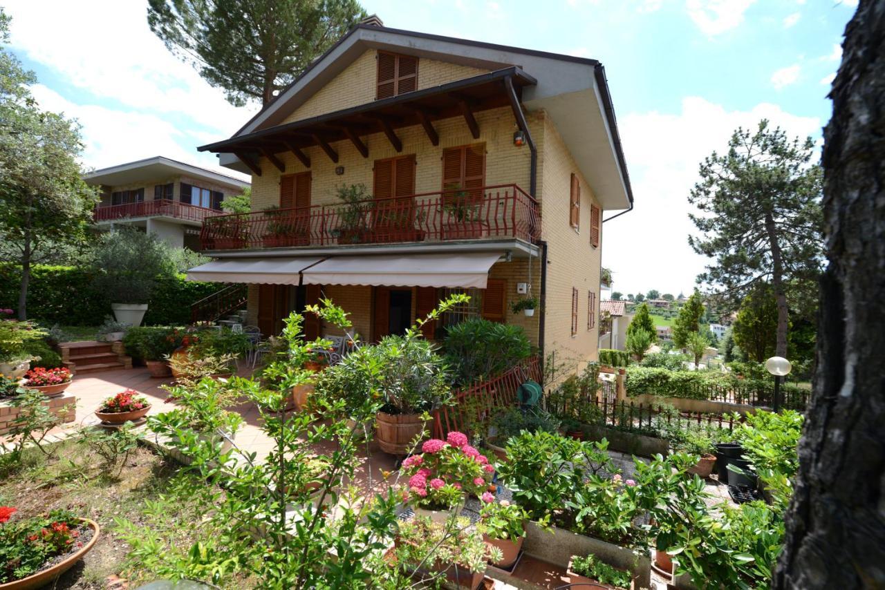 B&B Casa Cettina Ματσεράτα Εξωτερικό φωτογραφία