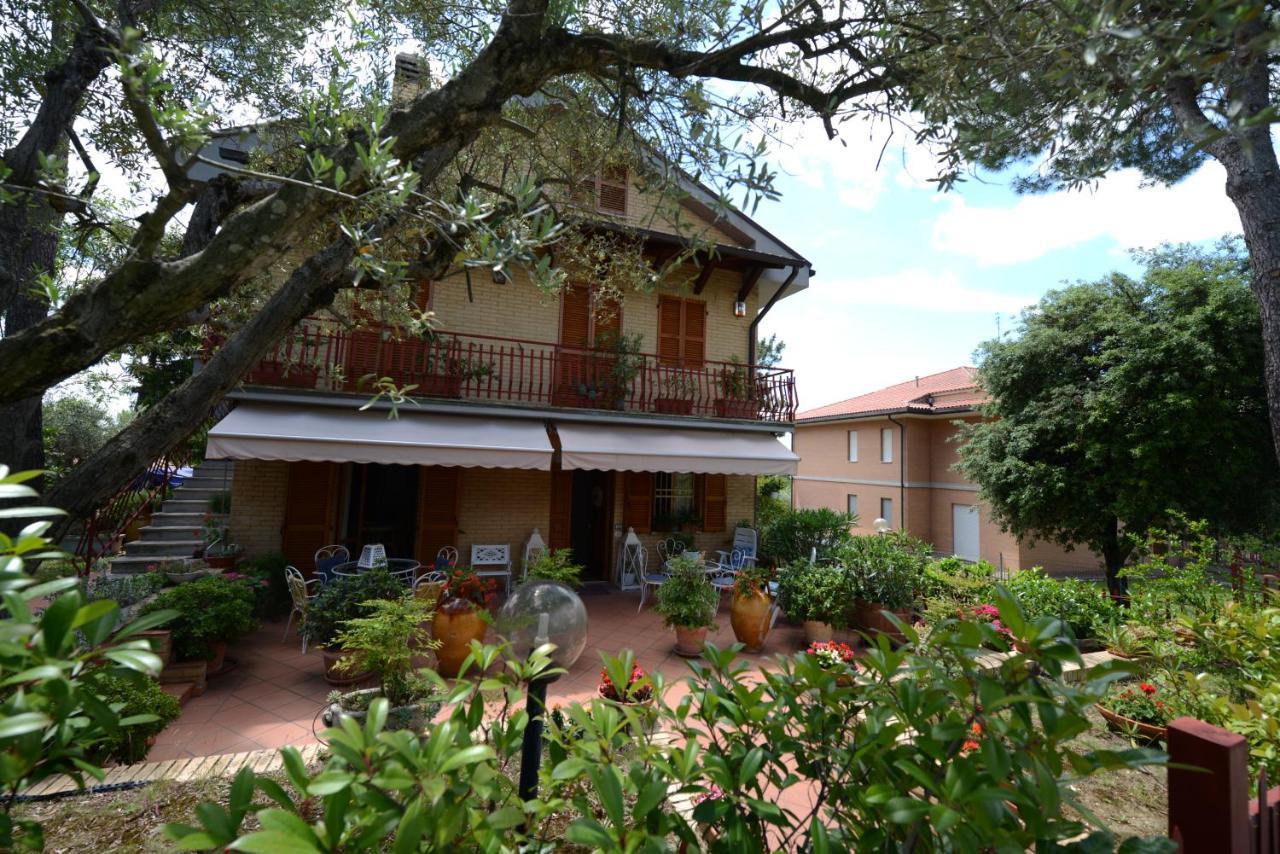 B&B Casa Cettina Ματσεράτα Εξωτερικό φωτογραφία
